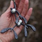 Filcowa zawieszka - mała gałązka jemioły