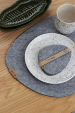 Filcowa podkładka o nieregularnym kształcie kamienia - obrazek 9