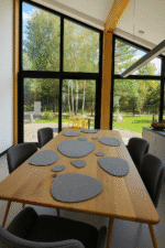 Filcowa serweta o nieregularnym kształcie kamienia 55x70cm - obrazek 3